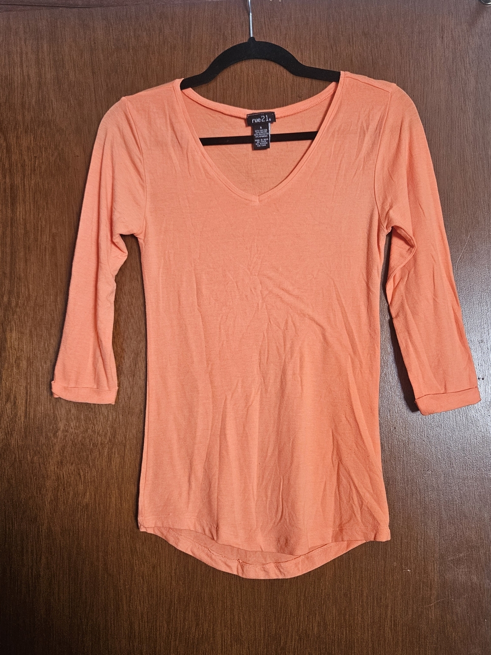 rue21 Women's Coral-Orange V-Neck 3/4 Sleeve Tee